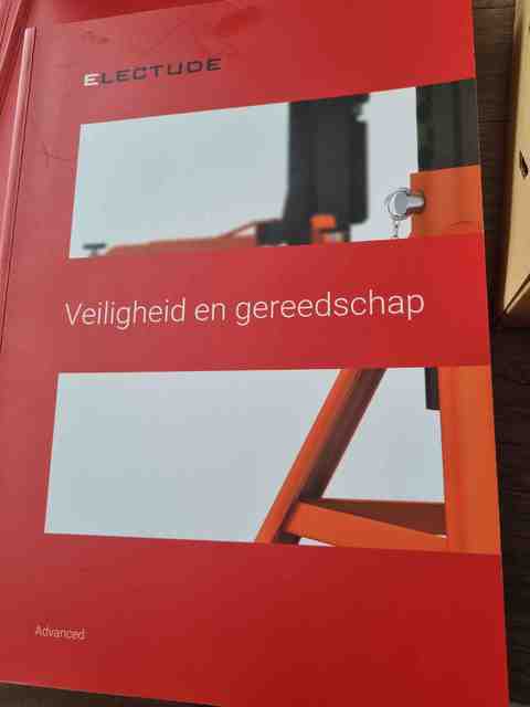 9789492929273-Veiligheid-en-gereedschap-advanced