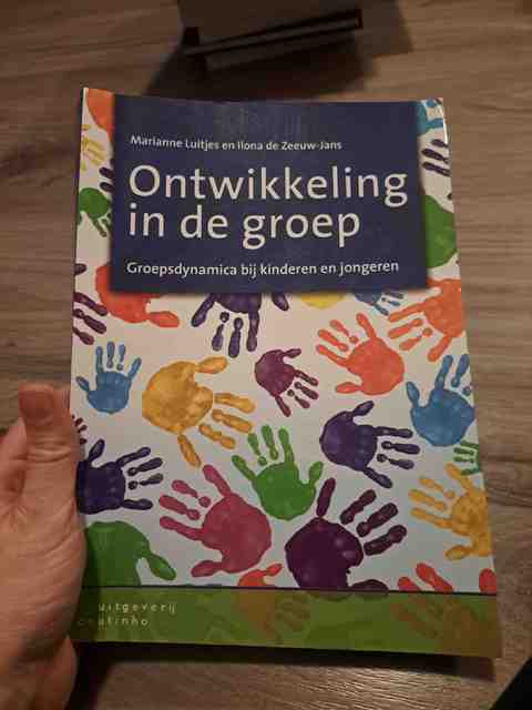 9789046902493-Ontwikkeling-in-de-groep