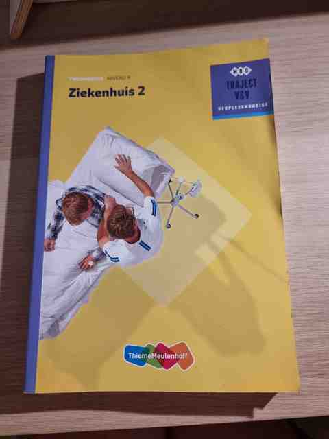 9789006910384-Ziekenhuis-2-niveau-4-Theorieboek