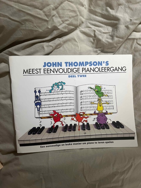 9781785580246-John-Thompsons-Meest-Eenvoudige-Pianoleergang-2