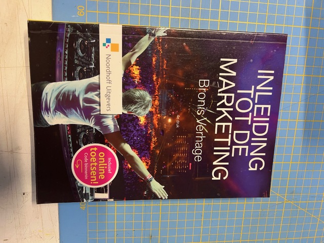 9789001797096-Inleiding-tot-de-marketing