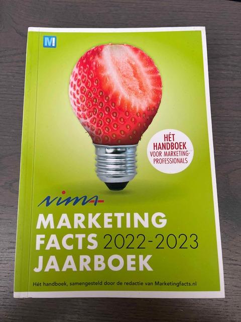 9789078972150-Nima-Marketingfacts-jaarboek-2022-2023