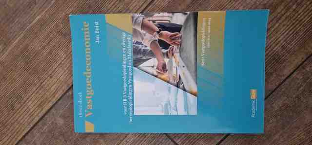 9789083241647-Vastgoedeconomie