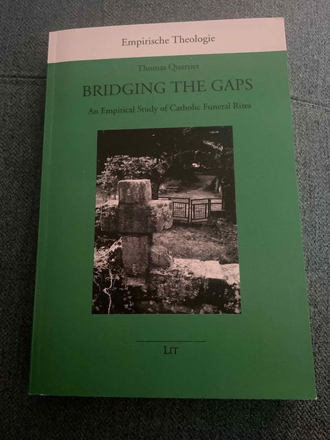 9783825807467-Bridging-the-gaps-An-Empirical-Study-of-Catholic-Funeral-Rites