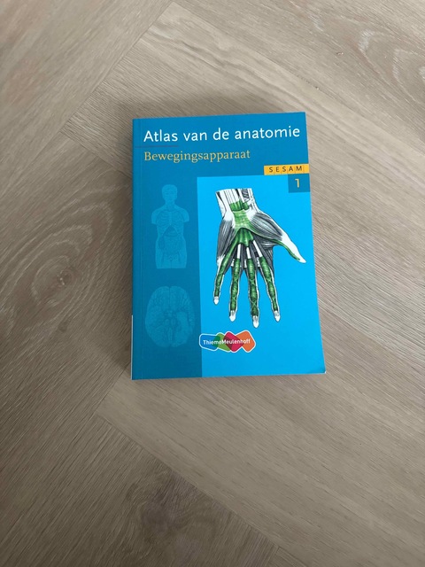 9789006951981-Sesam-atlas-van-de-anatomie-deel-1-Bewegingsapparaat