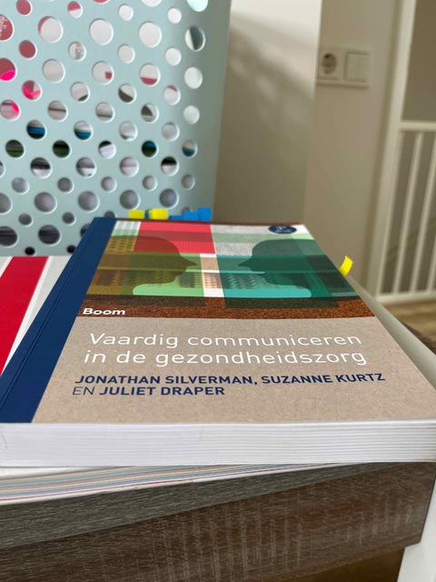 9789462363595-Vaardig-communiceren-in-de-gezondheidszorg