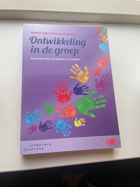 9789046905142-Ontwikkeling-in-de-groep