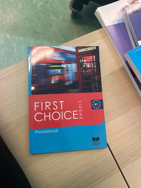 9789041509444-First-choice-B1-Phrasebook