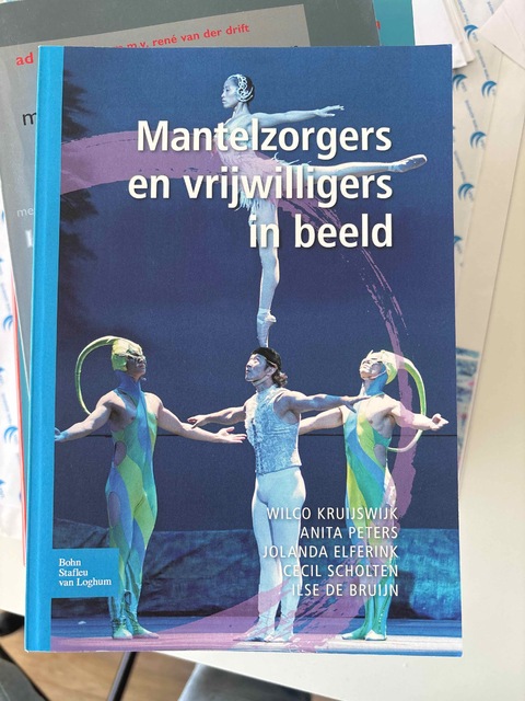9789031392261-Mantelzorgers-en-vrijwilligers-in-beeld