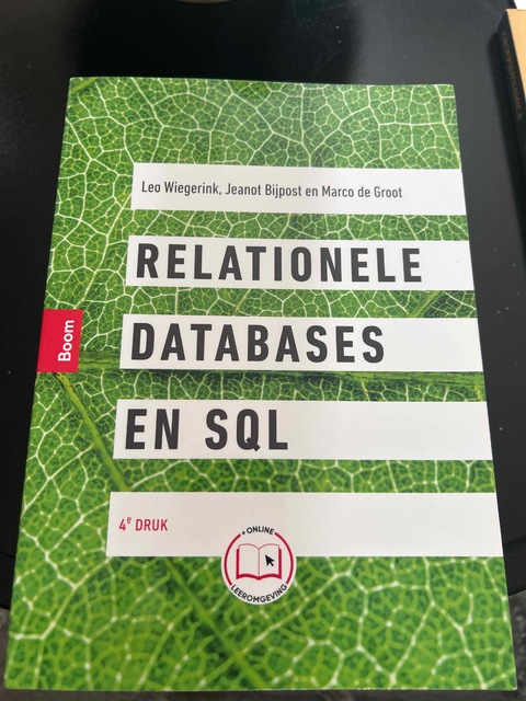 9789024429936-Relationele-databases-en-SQL