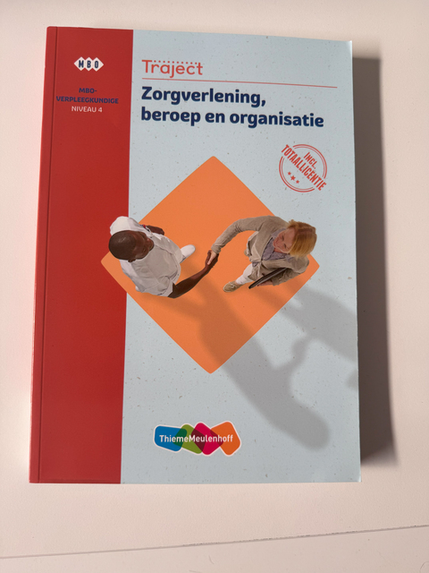 9789006953411-Traject-Combipakket-Zorgverlening-beroep-en-organisatie-niv-4-boek-en-totaallicentie-1-jaar