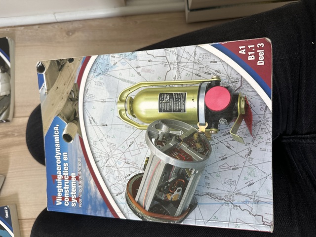 9789078206262-Vliegtuigaerodynamica-constructies-en-systemen