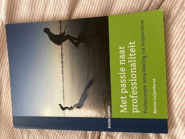 9789059316652-Met-passie-naar-professionaliteit