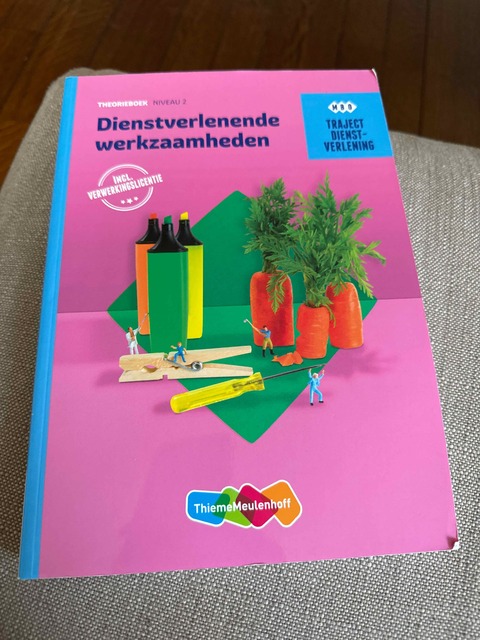 9789006504002-Traject-Dienstverl-Combipakket-Dienstverl-werkzaamheden-niv-2-verwerkingslic