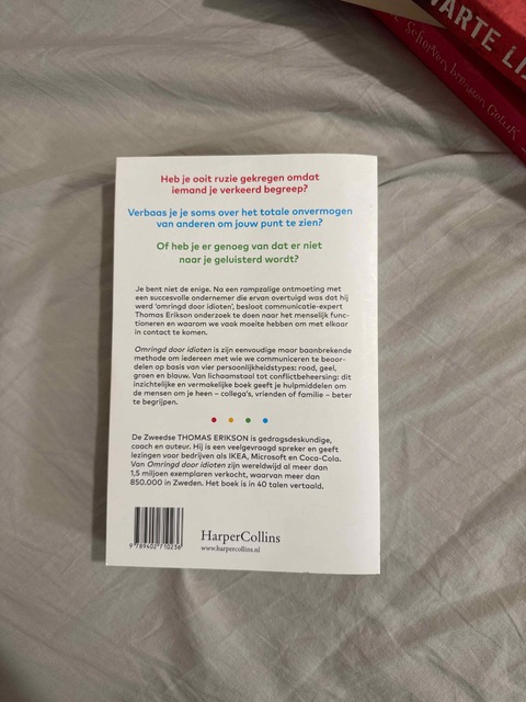 9789402710236-Omringd-door-idioten