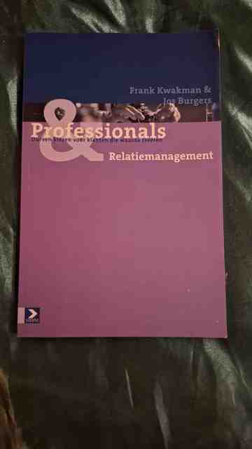 9789052618258-Professionals-Relatiemanagement