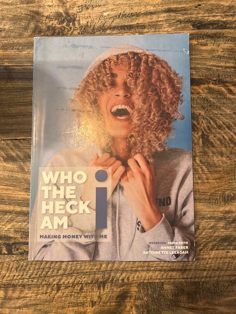 9789083288253-Who-the-heck-am-I