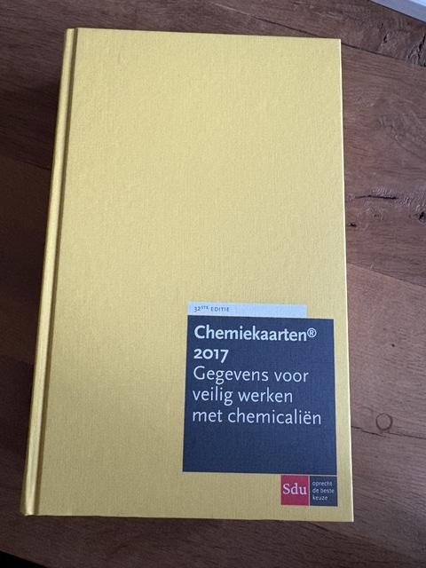9789012398510-Chemiekaartenboek-2017