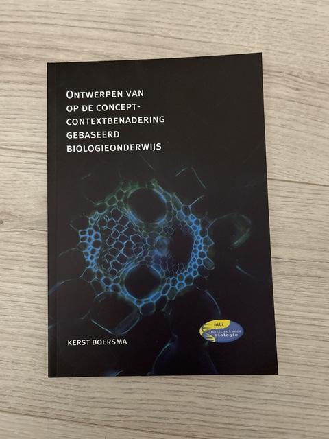 9789081806800-Ontwerpen-van-op-de-concept-contextbenadering-gebaseerd-biologieonderwijs