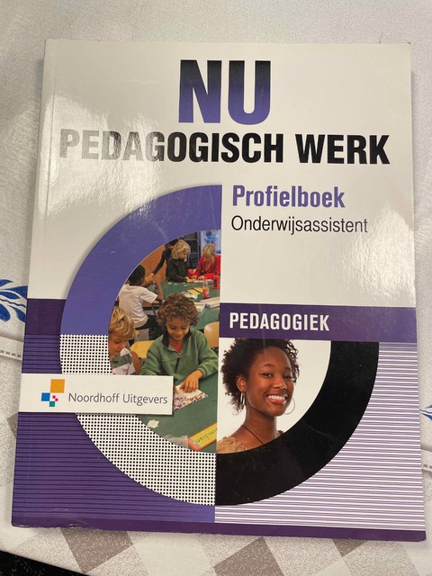 9789001879051-NU-Pedagogisch-werk-profielboek-onderwijsassistent-pedagogiek
