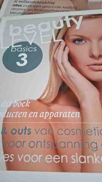 9789491277979-Beauty-Level-Basic-3-Producten-en-apparaten