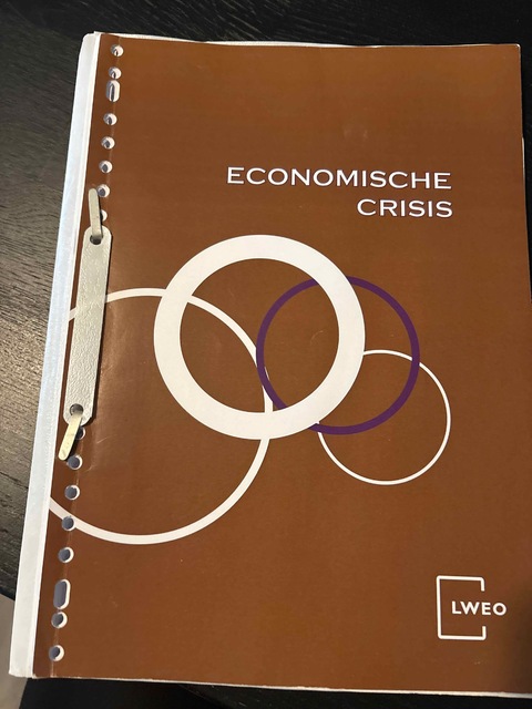 9789461102492-Economische-crisis-vwo-2017