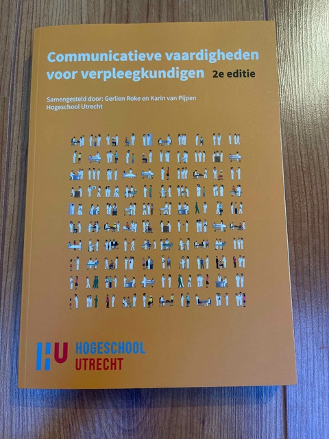 9789043038874-Communicatieve-vaardigheden-voor-verpleegkundigen-2e-custom-editie