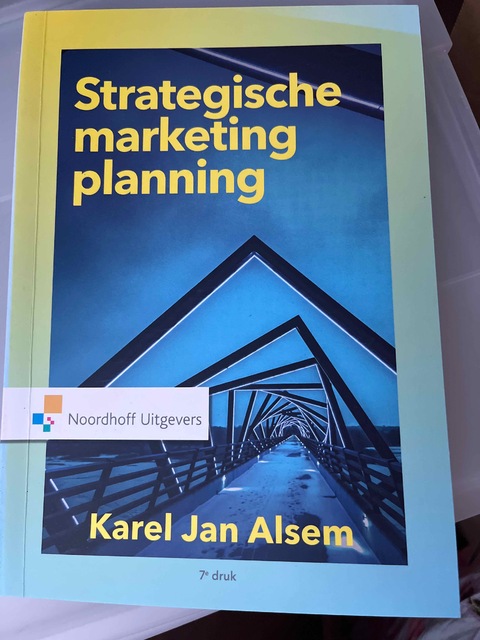 9789001877477-Strategische-marketingplanning