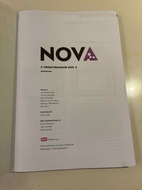 9789402077827-Nova-leerjaar-5-vwogymnasium-scheikunde-Leeropdrachtenboek-A