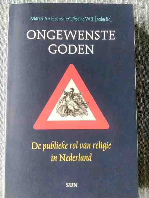9789085062028-Ongewenste-goden