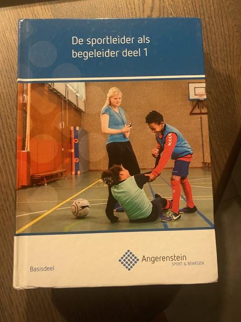 9789037227581-De-sportleider-als-begeleider-1