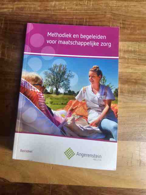 9789037244076-Methodiek-en-begeleiden-voor-maatschappelijke-zorg