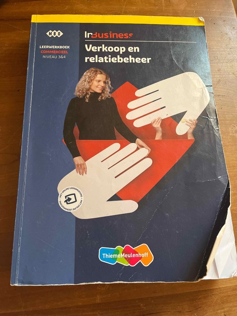 9789006315110-InBusiness-Commercieel-Niveau-34-verkoop-en-relatiebeheer-Leerwerkboek