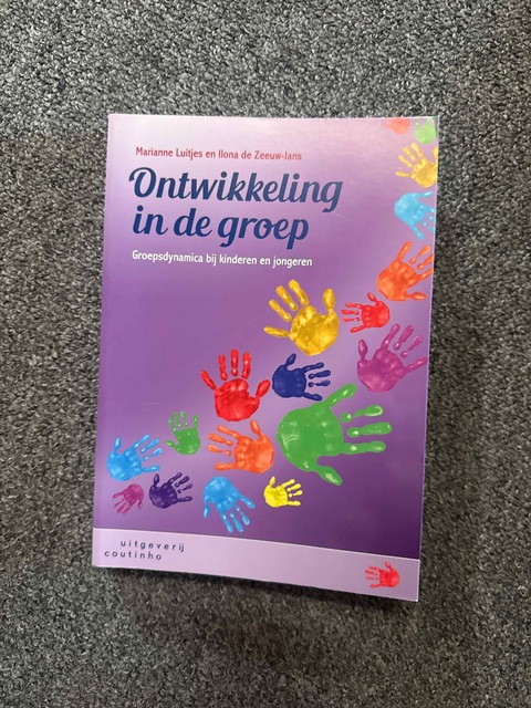 9789046905142-Ontwikkeling-in-de-groep