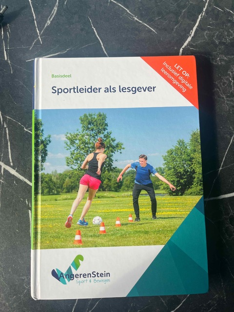 9789037249811-De-sportleider-als-lesgever