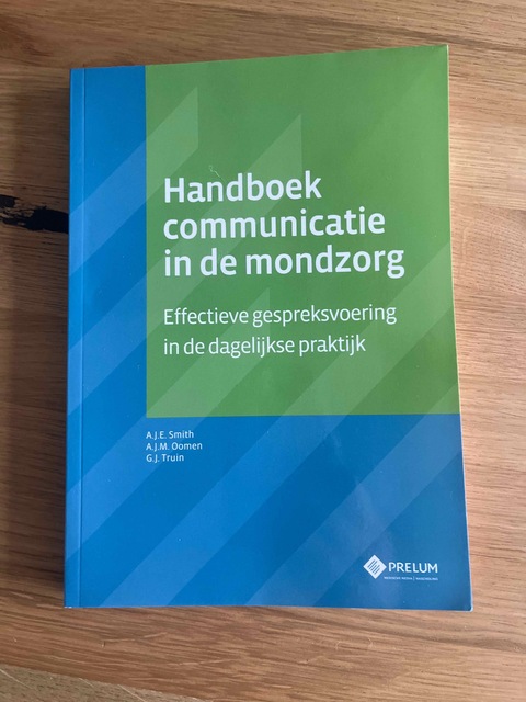 9789085621492-Handboek-communicatie-in-de-mondzorg
