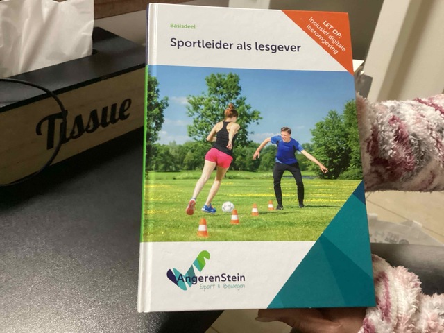 9789037256222-De-sportleider-als-lesgever-