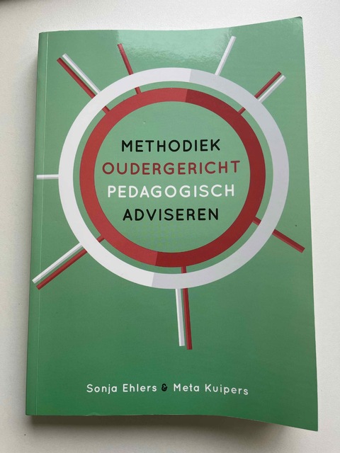 9789088506970-Methodiek-oudergericht-pedagogisch-adviseren