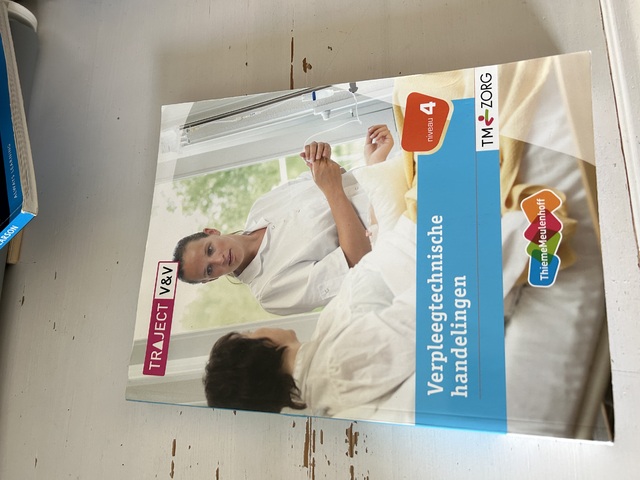 9789006925142-Verpleegtechnische-handelingen-niveau-4-Basisboek