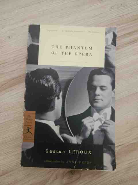 9780375761133-The-Phantom-of-the-Opera