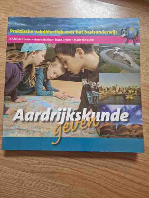 9789023243199-Aardrijkskunde-geven