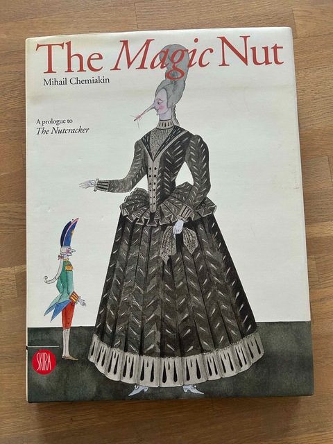 9788876243769-The-Magic-Nut