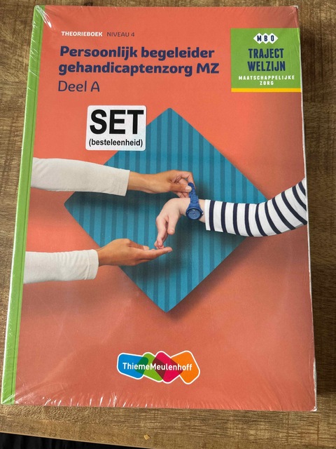 9789006858976-Traject-Welzijn-Theorieboek-Persoonlijk-begeleider-gehandicaptenzSL