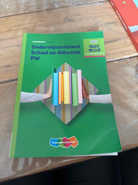 9789006858877-Onderwijsassistent-School-en-didact-SL-Niveau-4-Theorieboek