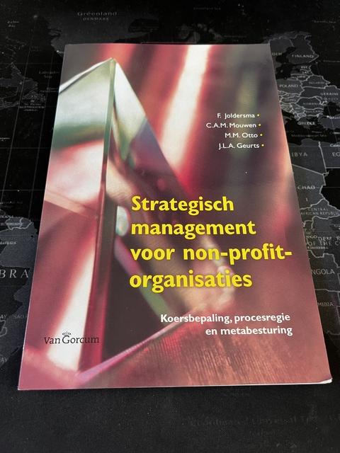 9789023243090-Strategisch-management-voor-non-profitorganisaties