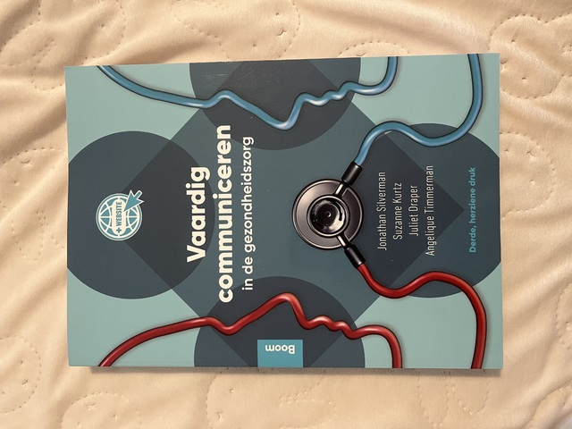 9789024446674-Vaardig-communiceren-in-de-gezondheidszorg