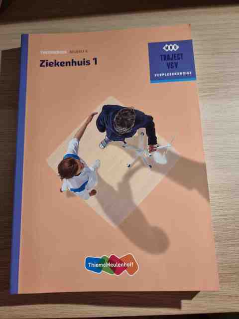 9789006910377-Ziekenhuis-1-niveau-4-Theorieboek