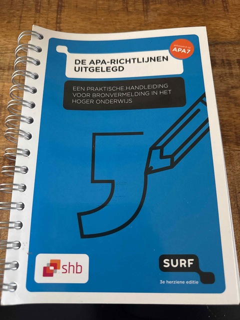 9789072482235-De-APA-richtlijnen-uitgelegd-Een-praktische-handleiding-voor-br