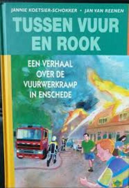 9789033616976-Tussen-vuur-en-rook