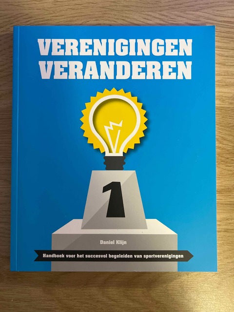 9789492077127-Verenigingen-veranderen